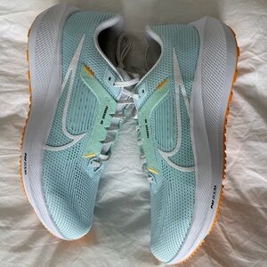 Men’s Nike Pegasus Running Shoes - 11W